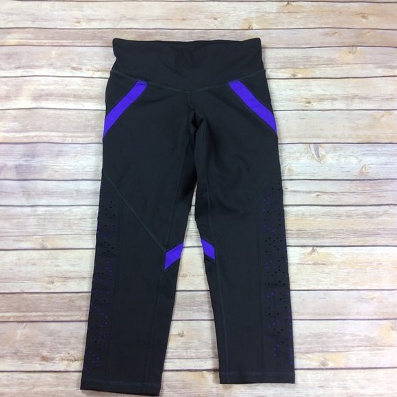 C9 by Champion Pants - C9 By champion XS Black Blue Capri Crop Leggings